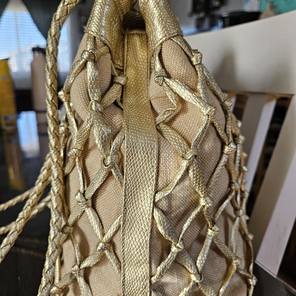 Tianni Metallic Gold Woven Bucket Bag - Picture 6 of 15